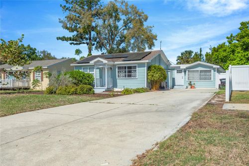 1424 Pine Street, CLEARWATER, FL, 33756 | Card Image