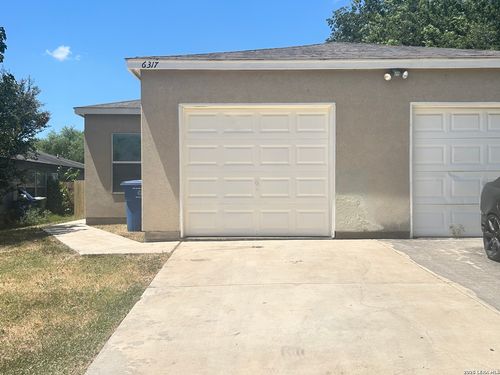 6317 Green Top Dr, San Antonio, TX, 78233-3972 | Card Image