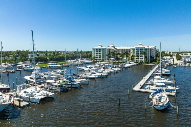 APT-201 - 804 E Windward Way, Condo with 3 bedrooms, 2 bathrooms and null parking in Lantana FL | Image 30