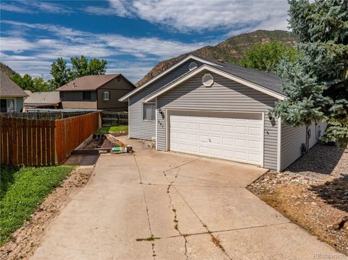 621 Night Shade Ct, New Castle, CO, 81647-9432 | Card Image