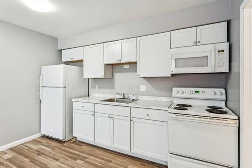 3817 Lippincott Apt 17 Boulevard, Flint, MI, 48507 | Card Image