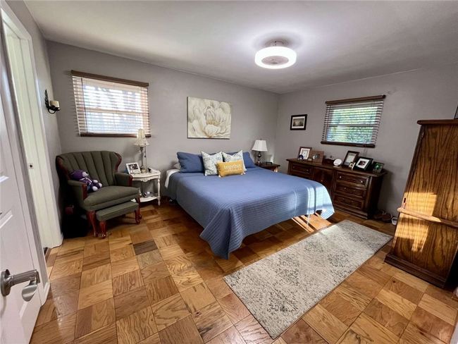 124 Elm Dr, House other with 3 bedrooms, 2 bathrooms and 2 parking in Trafford PA | Image 9