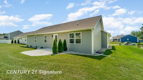 10464 Laurel Woods Pl, Freeland, MI, 48623-8948 | Card Image