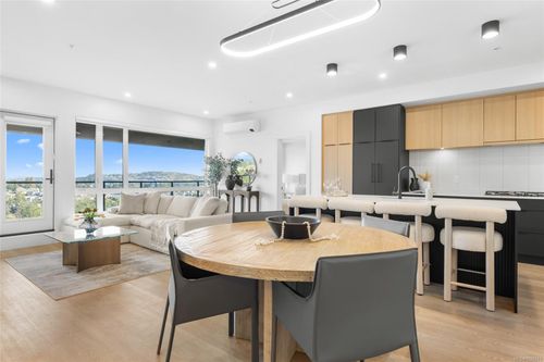 604-2341 Bear Mountain Pky, Langford, BC, V9B6V1 | Card Image