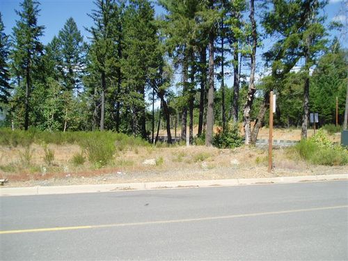 1301 Green Valley Drive, Cave Junction, OR, 97523 | Card Image