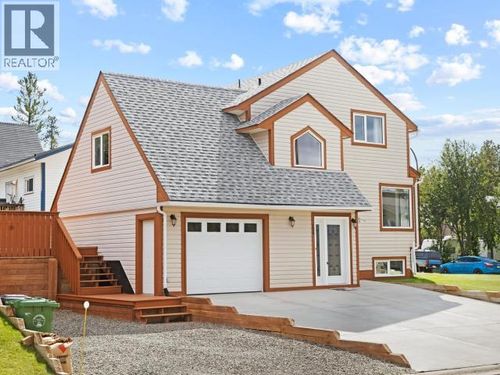 104 Finch Cres, Whitehorse, YT, Y1A5X5 | Card Image