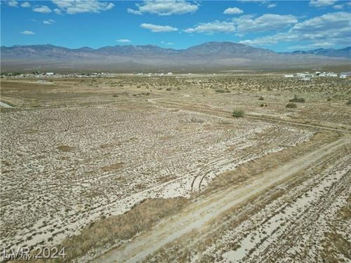 360 E Betty Ave, Pahrump, NV, 89060 | Card Image