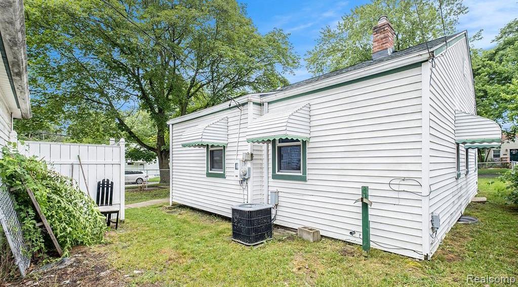 Residential in Pontiac 4