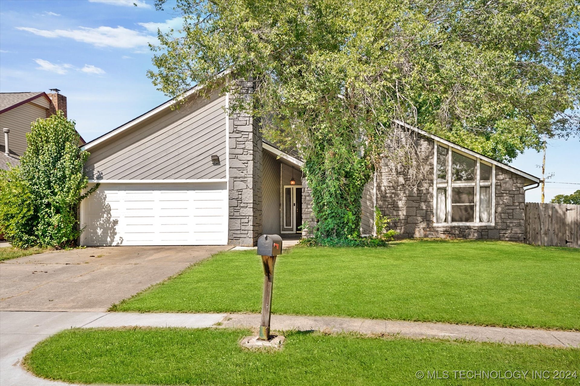 Nyssa Pl, Broken Arrow, OK 74012