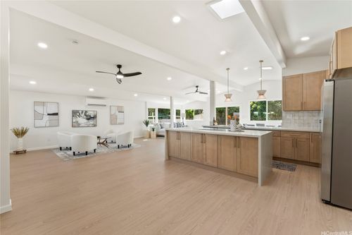 2076 Aaniu Loop, Pearl City, HI, 96782-1310 | Card Image