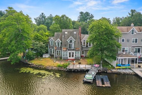 9 Lakeside Ave, Chelmsford, MA, 01824-4236 | Card Image