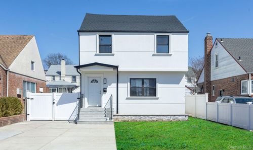 65-15 183rd St, Fresh Meadows, NY, 11365-2128 | Card Image