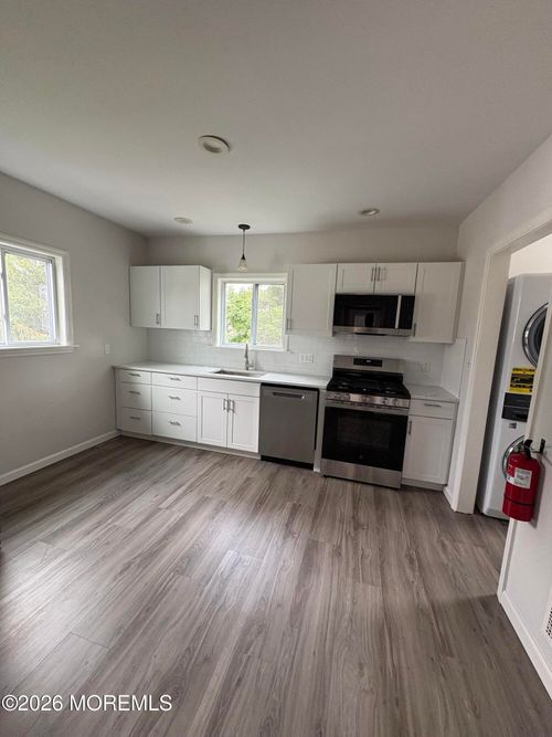 b-24 Waverly Place, Red Bank, NJ, 07701 | Card Image