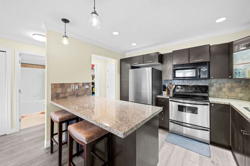 210-5438 198 St, Langley, BC, V3A1G2 | Card Image