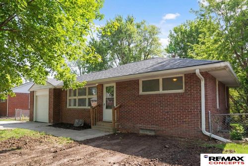 3230 N 66th St, Lincoln, NE, 68507-2604 | Card Image