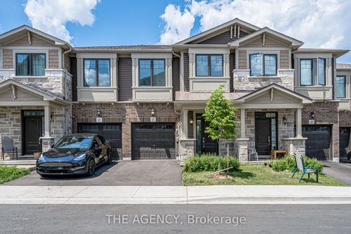 47 Hibiscus Lane, Hamilton, ON, L8K0A4 | Card Image