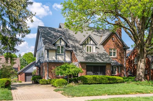 239 Spirea Dr, Oakwood, OH, 45419-3540 | Card Image