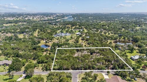 175 Spanish Oak Ln, Liberty Hill, TX, 78642-4515 | Card Image