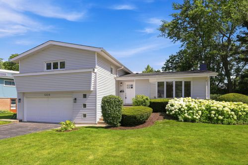 1225 Central Ave, Deerfield, IL, 60015-4160 | Card Image