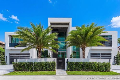 414 Royal Plaza Dr, Fort Lauderdale, FL, 33301-2516 | Card Image