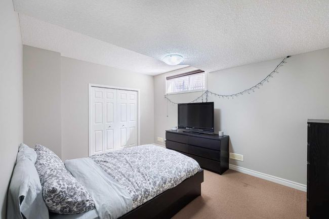 104 Prestwick Manor Se, Home with 4 bedrooms, 3 bathrooms and 8 parking in Calgary AB | Image 38