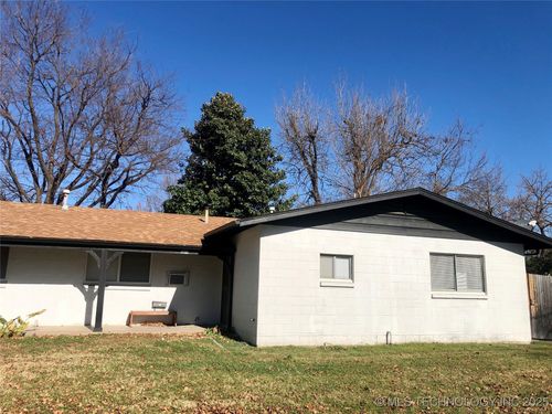 3617 E 3rd St, Tulsa, OK, 74112-2609 | Card Image