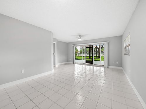 l114-550 Sw 137th Ave, Pembroke Pines, FL, 33027-6987 | Card Image