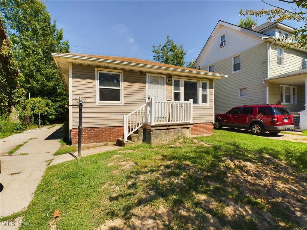 Alhambra Rd, Cleveland, OH 44110