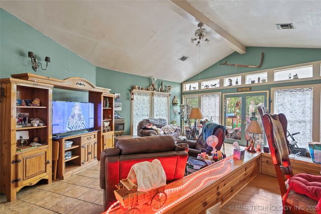 6721 Swayback Rd, House other with 3 bedrooms, 2 bathrooms and null parking in Sulphur OK | Image 10