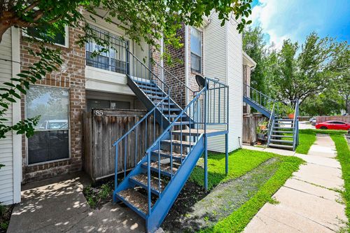 apt-86-3900 Woodchase Dr, Houston, TX, 77042-5827 | Card Image