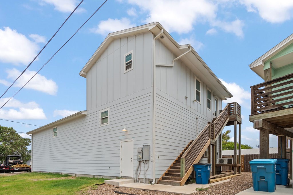 Roberts Ave, Port Aransas, TX 78373