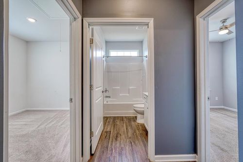 542 New Cut Meadows Rd, Inman, SC, 29349-5200 | Card Image