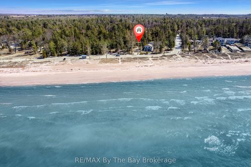 278 Coastline Dr, Wasaga Beach, ON, L9Z2M4 | Card Image
