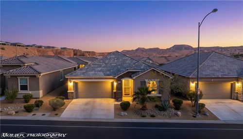 475 Verbena Ln, Mesquite, NV, 89027-1226 | Card Image