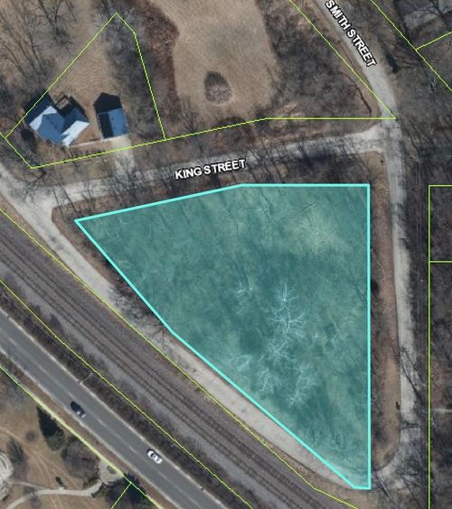 609 E Lake St, Woodstock, IL, 60098-4238 | Card Image