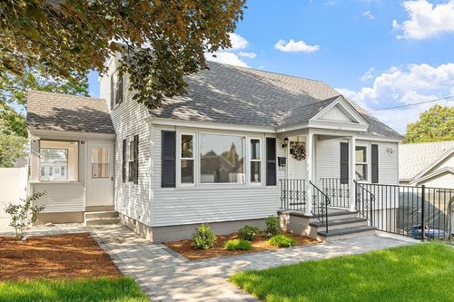 3 Lynn St, Lawrence, MA, 01843-2807 | Card Image