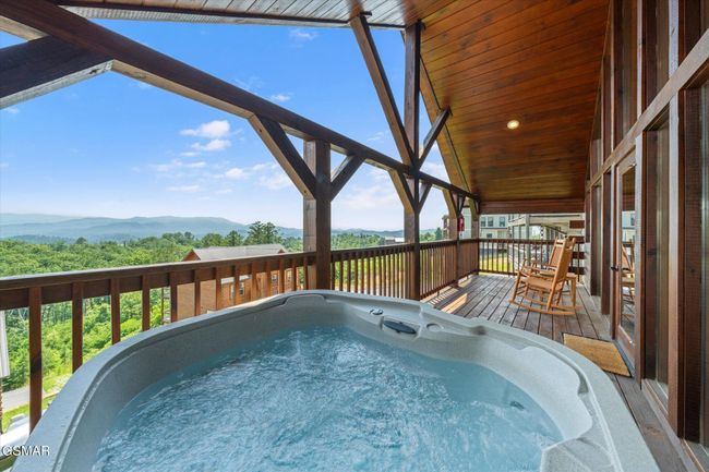 2022 Starr Crest Dr, House other with 2 bedrooms, 2 bathrooms and null parking in Sevierville TN | Image 22