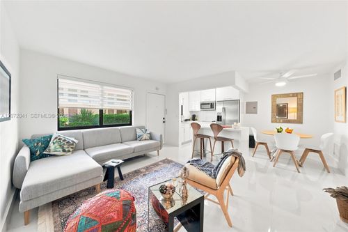 n104-2930 Day Ave, Miami, FL, 33133-5233 | Card Image