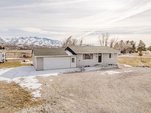 384 Valley Bend Dr, Spring Creek, NV, 89815-5734 | Card Image