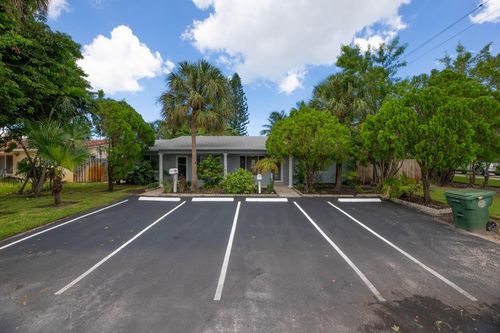 4500 Ne 15th Ave, Oakland Park, FL, 33334-4245 | Card Image