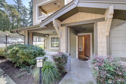 unit-101-11306 124th Ave Ne, Kirkland, WA, 98033-4633 | Card Image