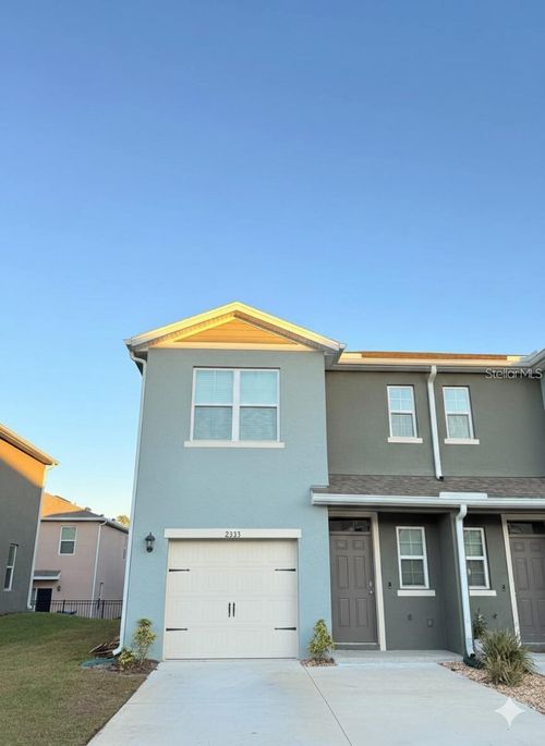 2333 Penguin Blvd, DAVENPORT, FL, 33837-8125 | Card Image