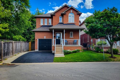 9-78 Peachwood Cres, Stoney Creek, ON, L8E5Z8 | Card Image