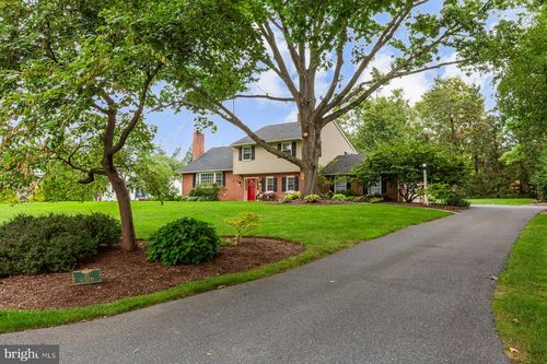 1542 Hiemenz Rd, LANCASTER, PA, 17601-5220 | Card Image