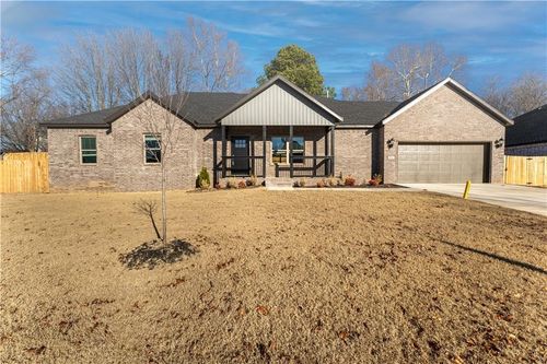 200 Ryder St, Gentry, AR, 72734-3001 | Card Image