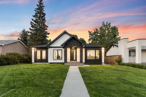 4940 45 Street Sw, Calgary, AB, T3E3W4 | Card Image