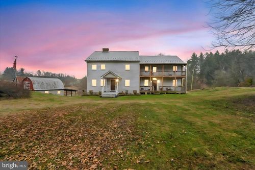 7 N Oak Ln, SCHUYLKILL HAVEN, PA, 17972-8970 | Card Image