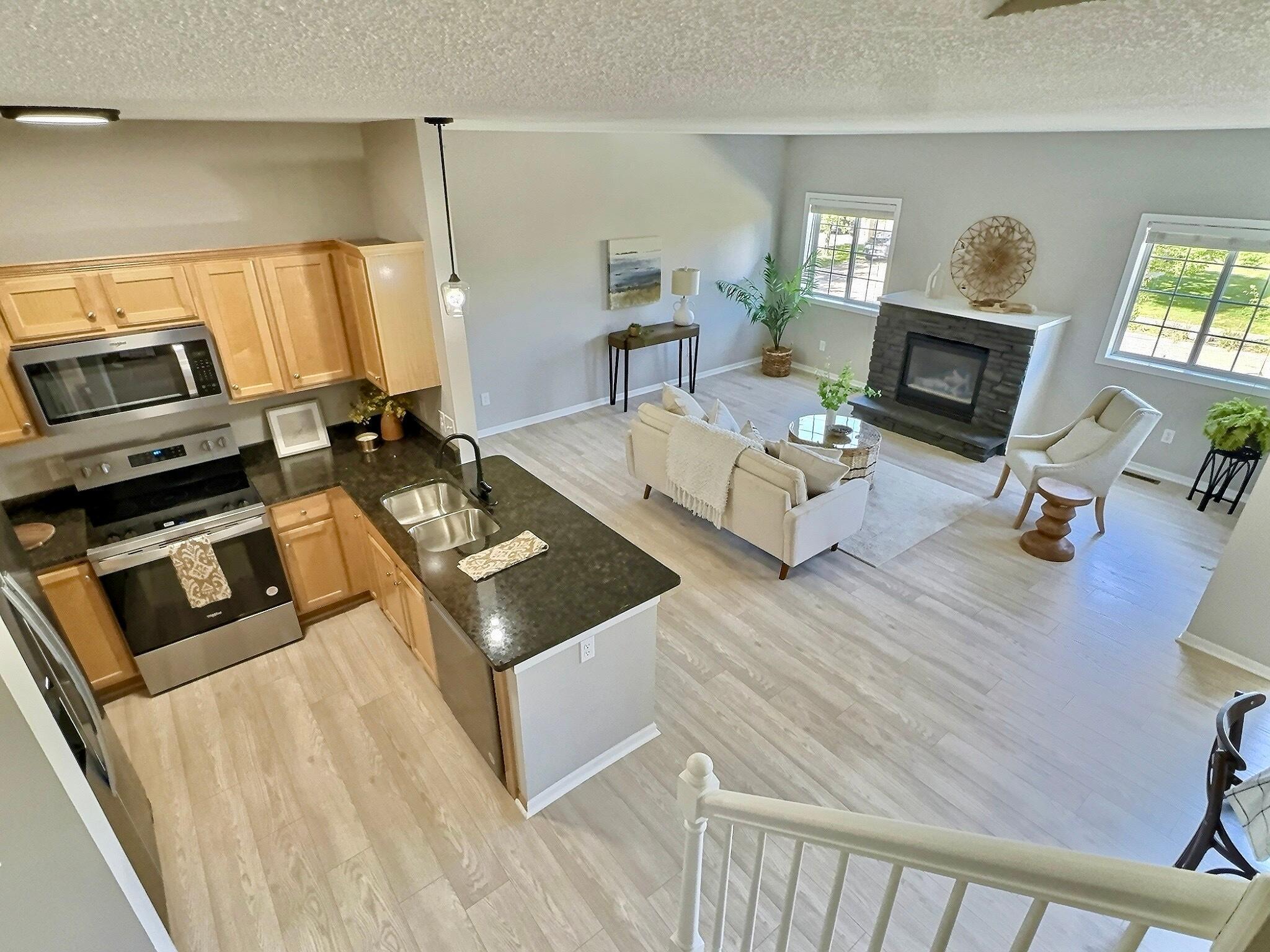 Hackberry Ct, Eden Prairie, MN 55347