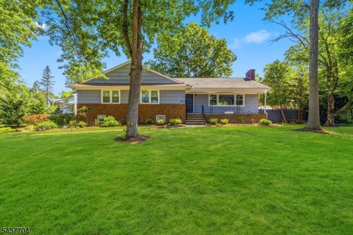 2 Millstone Dr, Livingston, NJ, 07039-1810 | Card Image