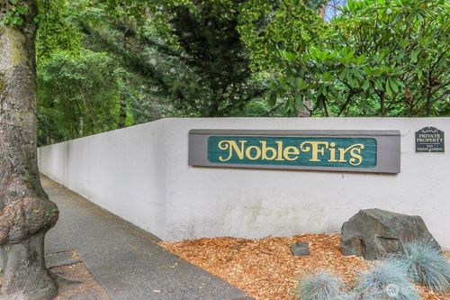 h5-1541 Ne 143rd St, Seattle, WA, 98125-3231 | Card Image